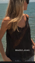 SCARLET TOP